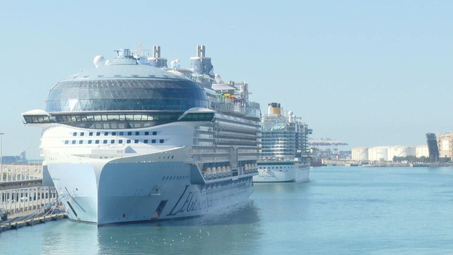 Cruceros en el puerto de Barcelona