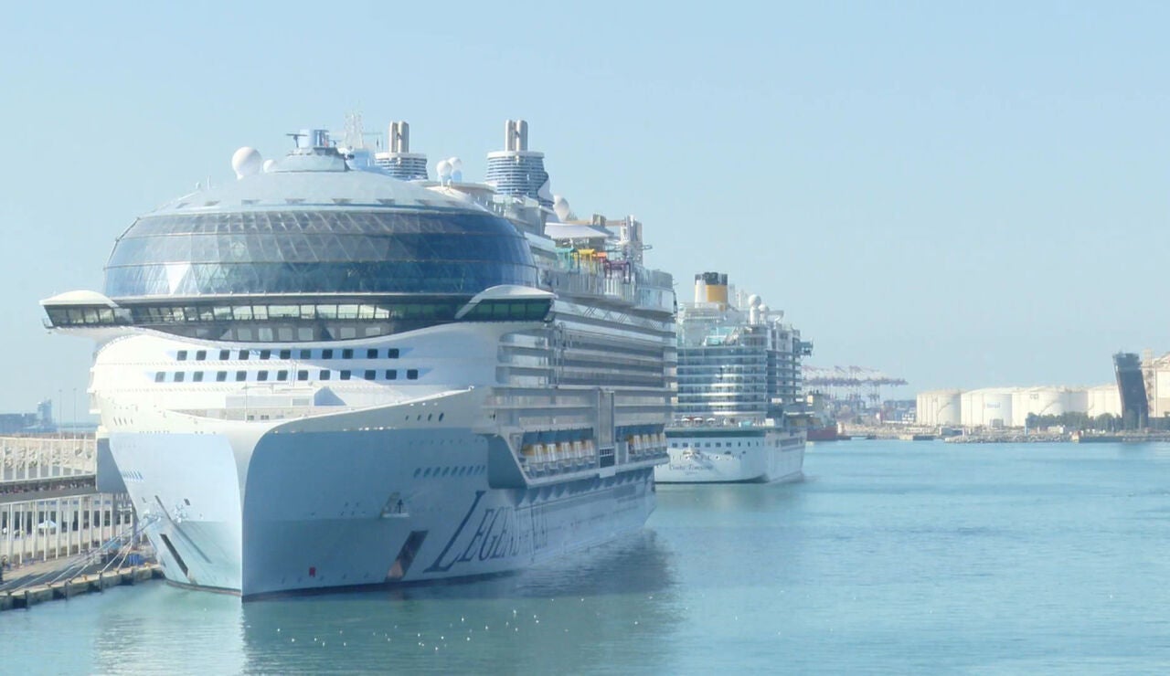 Cruceros en el puerto de Barcelona