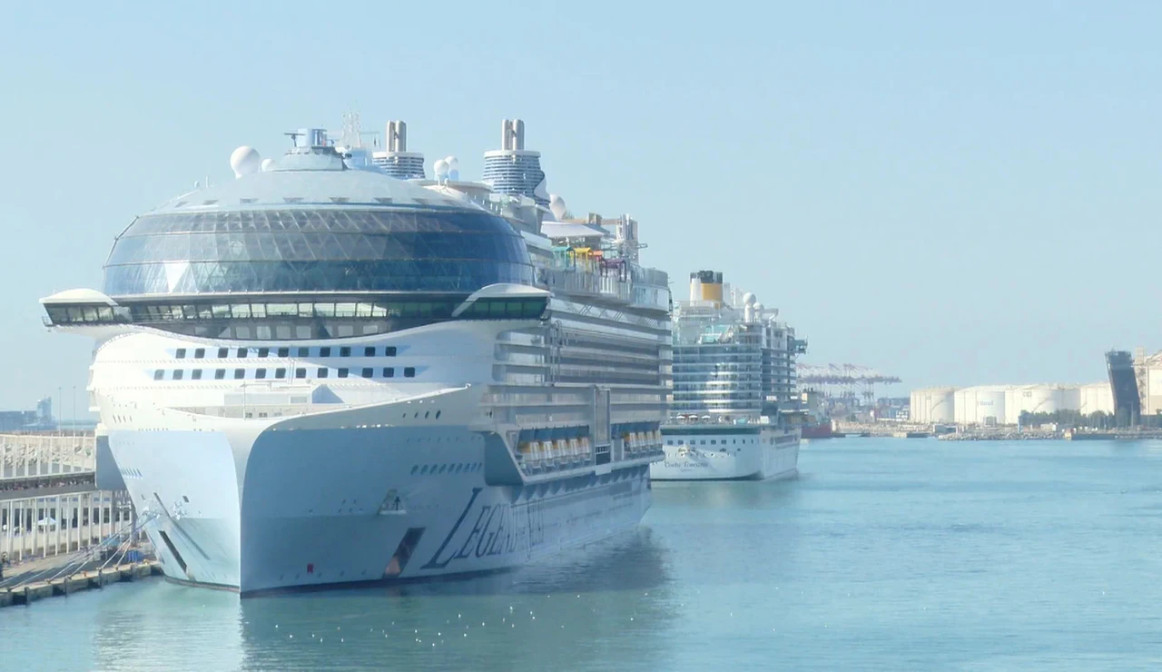 Cruceros en el puerto de Barcelona