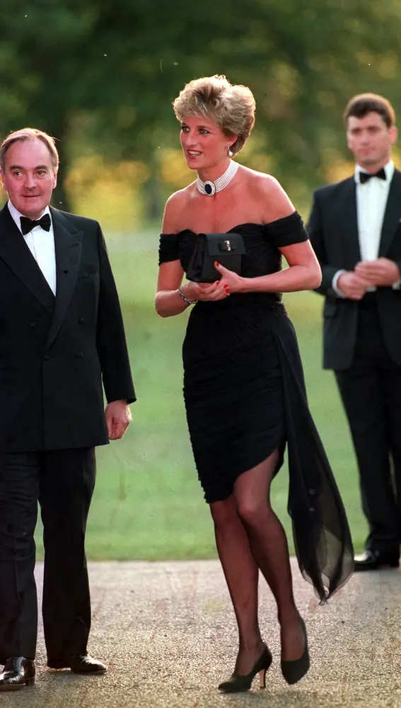 Lady Di con el "vestido de la venganza" Lady Di con el "vestido de la venganza"