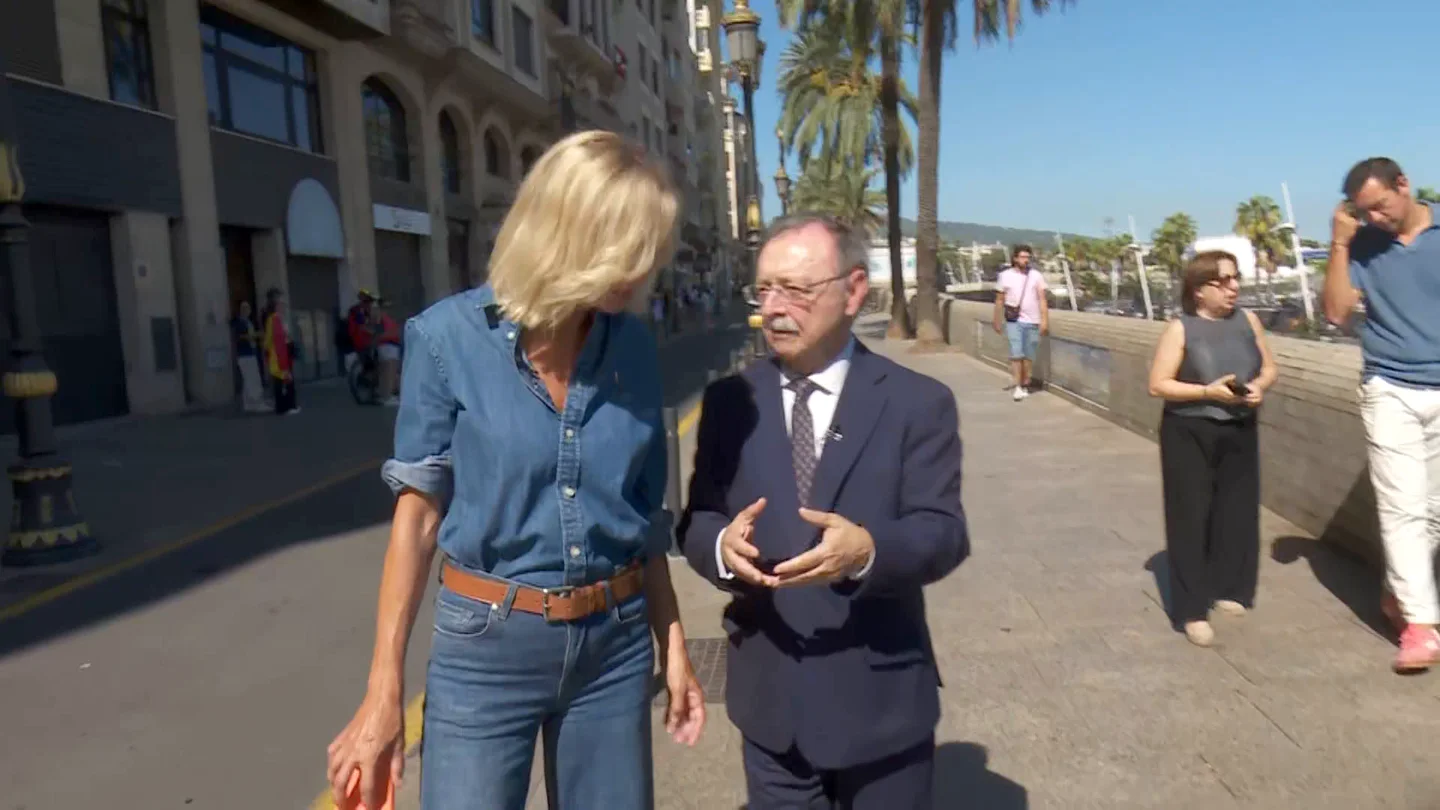 Susanna Griso recorre las calles de Ceuta con el presidente Juan Jesús Vivas Susanna Griso recorre las calles de Ceuta con el presidente Juan Jesús Vivas