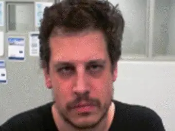 Fotografía divulgada por el Departamento de Seguridad Nacional (DHS) de Estados Unidos donde aparece el influencer británico de ultraderecha Milo Yiannopoulos. Fotografía divulgada por el Departamento de Seguridad Nacional (DHS) de Estados Unidos donde aparece el influencer británico de ultraderecha Milo Yiannopoulos.