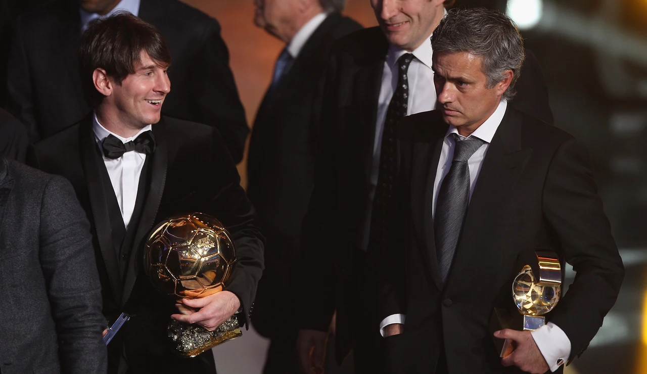 Mourinho y Messi en la gala del Balón de Oro de 2011