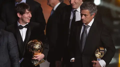 Mourinho y Messi en la gala del Balón de Oro de 2011 Mourinho y Messi en la gala del Balón de Oro de 2011