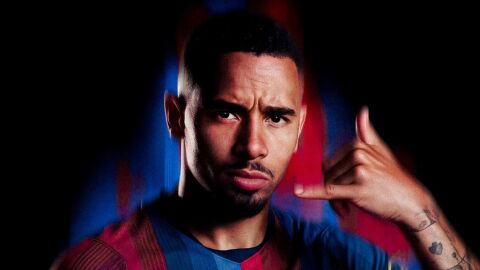 Gabriel Jesus con la camiseta del Bar&ccedil;a