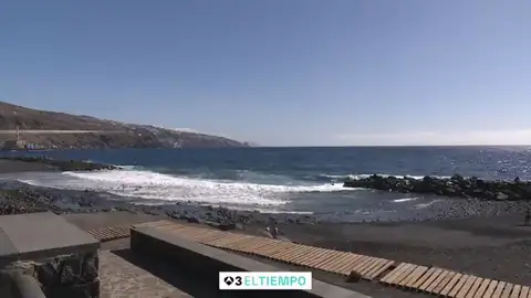 Canarias estrena el mes de septiembre con calor, calima y fuerte oleaje Canarias estrena el mes de septiembre con calor, calima y fuerte oleaje