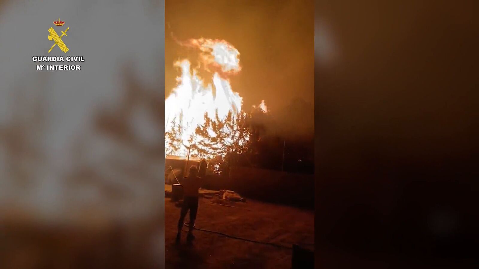 Prende fuego a la casa de sus ladrones y acaba quemando otras cuatro viviendas
