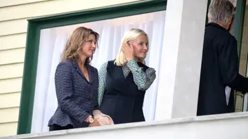 Marta Luisa y Mette-Marit de Noruega Marta Luisa y Mette-Marit de Noruega