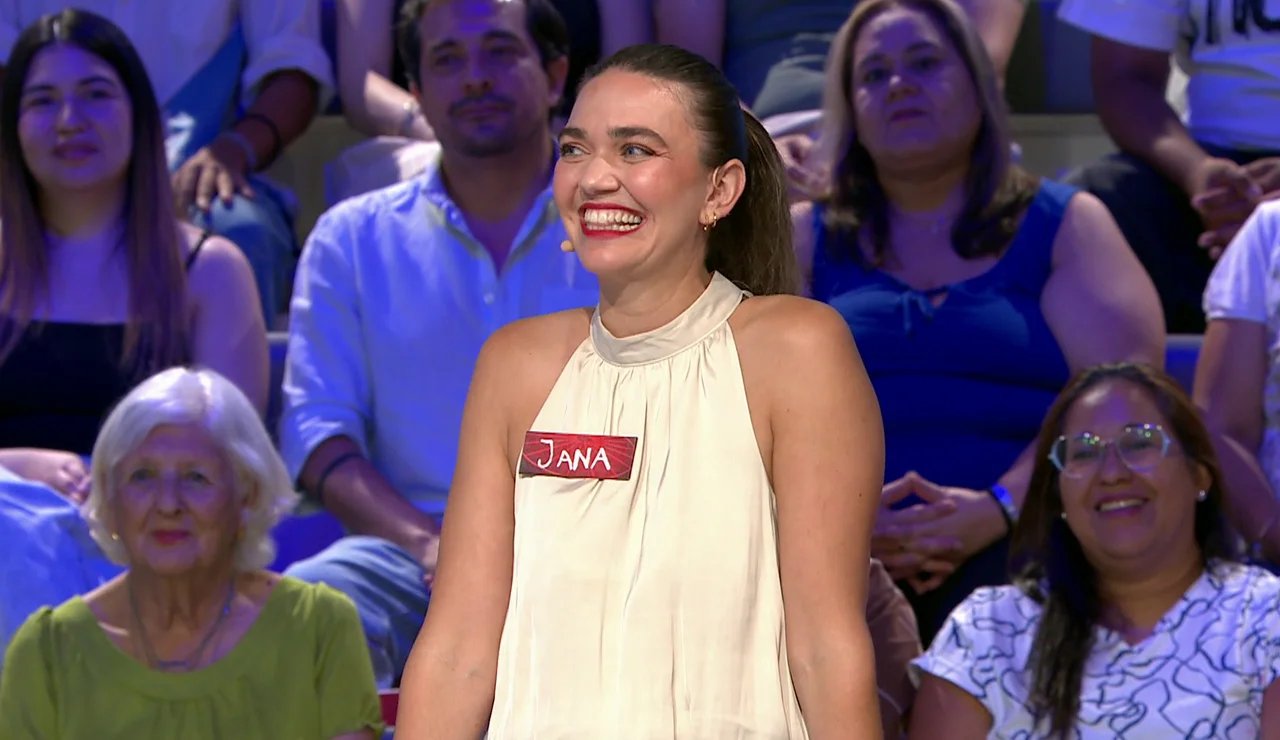 El amor inunda el plató de La ruleta de la suerte