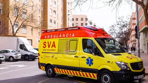 Una ambulancia de Soporte Vital Avanzado (SVA) Una ambulancia de Soporte Vital Avanzado (SVA)