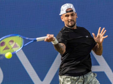 Kyrgios durate el partido ante su compatriota Adam Walton en el pasado Mallorca Championships 