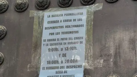 Imagen de una iglesia de Granada afectada por los terremotos Imagen de una iglesia de Granada afectada por los terremotos