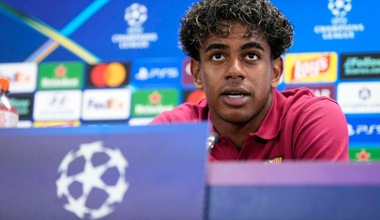 Lamine Yamal en rueda de prensa antes de la Champions