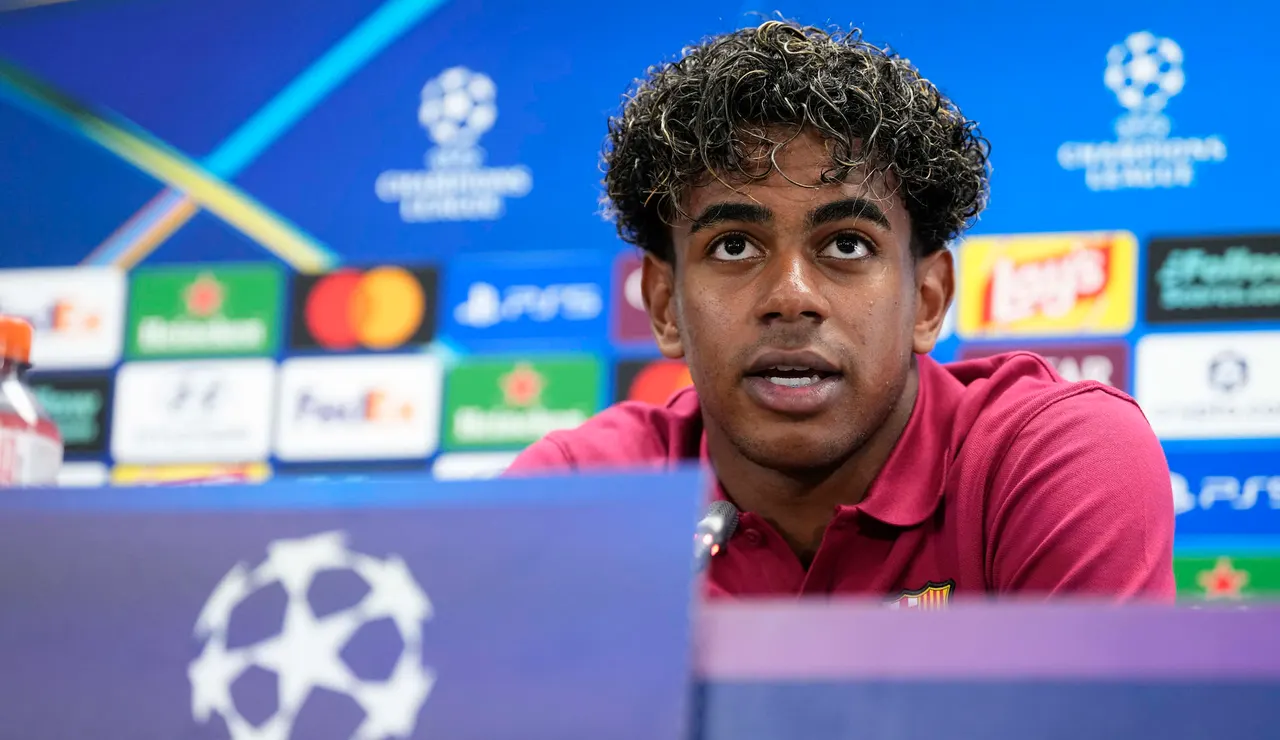 Lamine Yamal en rueda de prensa antes de la Champions