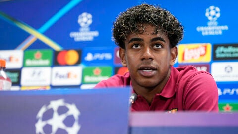 Lamine Yamal en rueda de prensa antes de la Champions