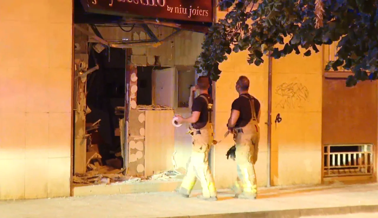 Explosión en una joyería