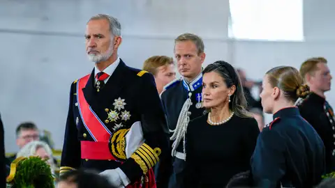 Felipe y Letizia en el funeral del rey Harald V de Noruega Felipe y Letizia en el funeral del rey Harald V de Noruega