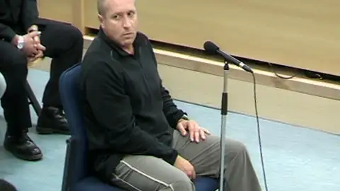 El etarra Henri Parot en un juicio en la Audiencia Nacional en 2007. El etarra Henri Parot en un juicio en la Audiencia Nacional en 2007.