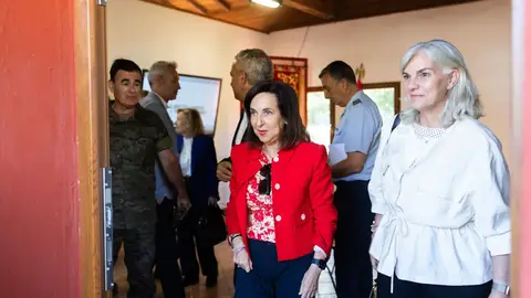 Margarita Robles niega las "discrepancias" dentro del Ejecutivo Margarita Robles niega las "discrepancias" dentro del Ejecutivo