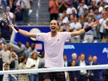 Zverev celebra que es campe&oacute;n del US Open