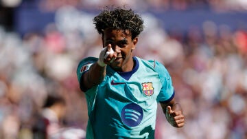 Lamine Yamal en el partido contra el Levante