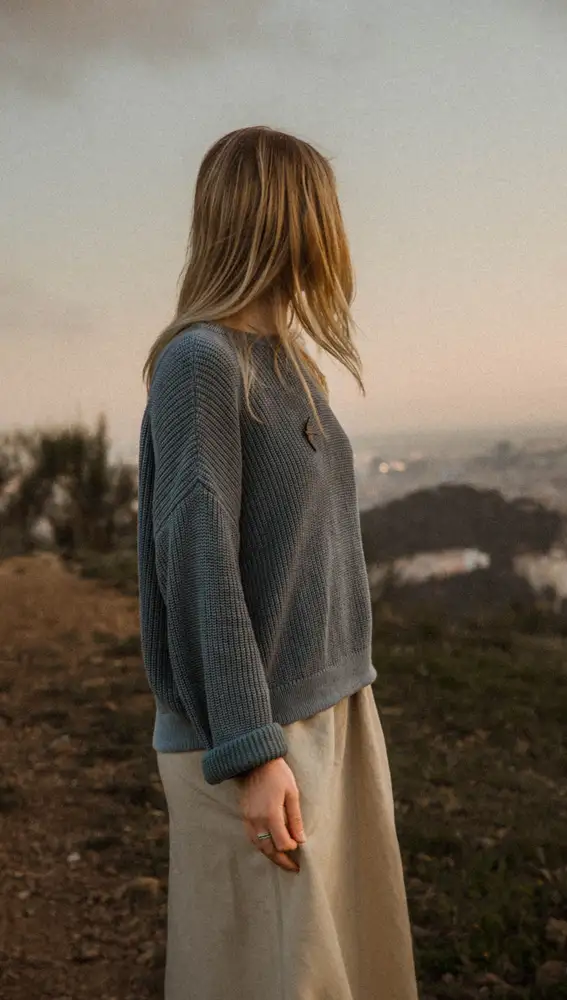 Mujer con un jersey de algodón Mujer con un jersey de algodón