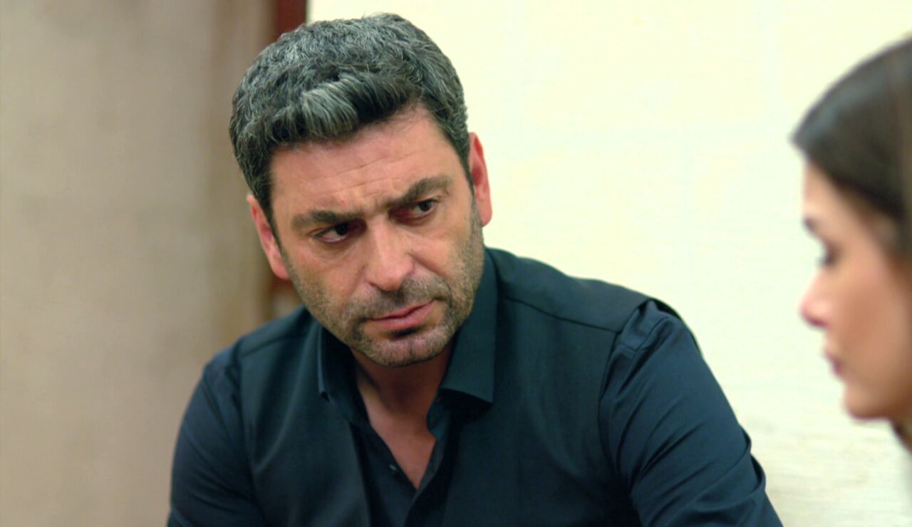 Cihan se aferra a su amor por Alya ante la vuelta de Boran