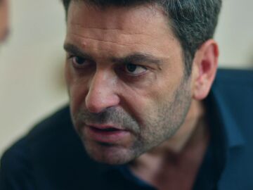 Esta noche, Cihan le da un ultim&aacute;tum a Demir: divorciarse de Zerrin o contar toda la verdad