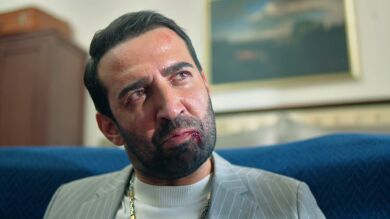 Demir se niega a divorciarse de Zerrin y advierte: “Nadie me arrebatará a mi familia”