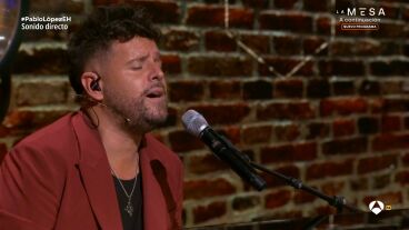 Pablo L&oacute;pez emociona tocando su nueva canci&oacute;n en directo y se anima a improvisar con el p&uacute;blico