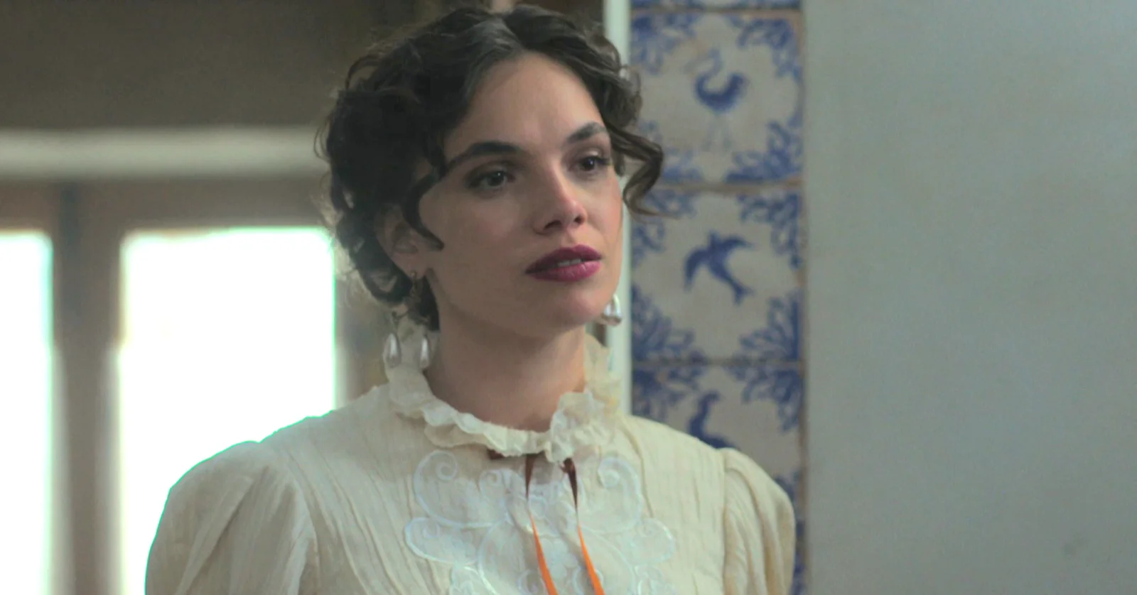 Catalina amenaza a Renata y Clara tras descubrir que irá a un internado