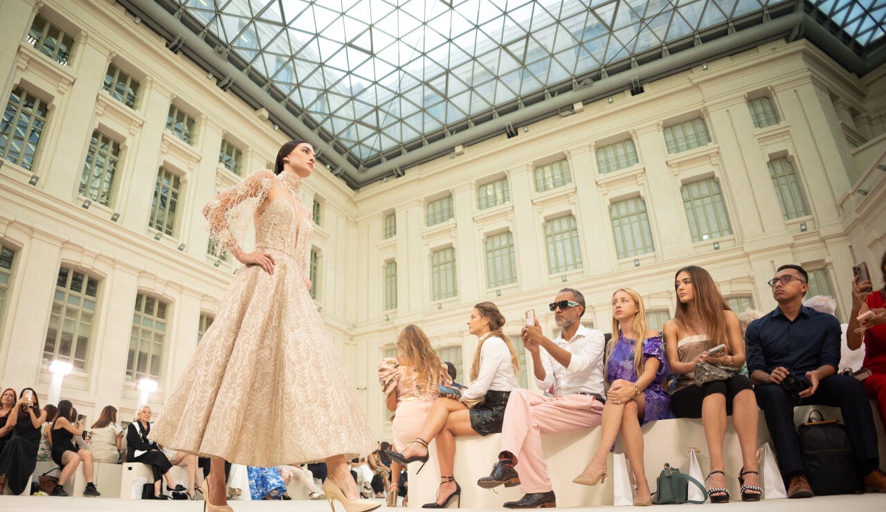 Imagen del desfile de Hannibal Laguna en la MBFW 2026