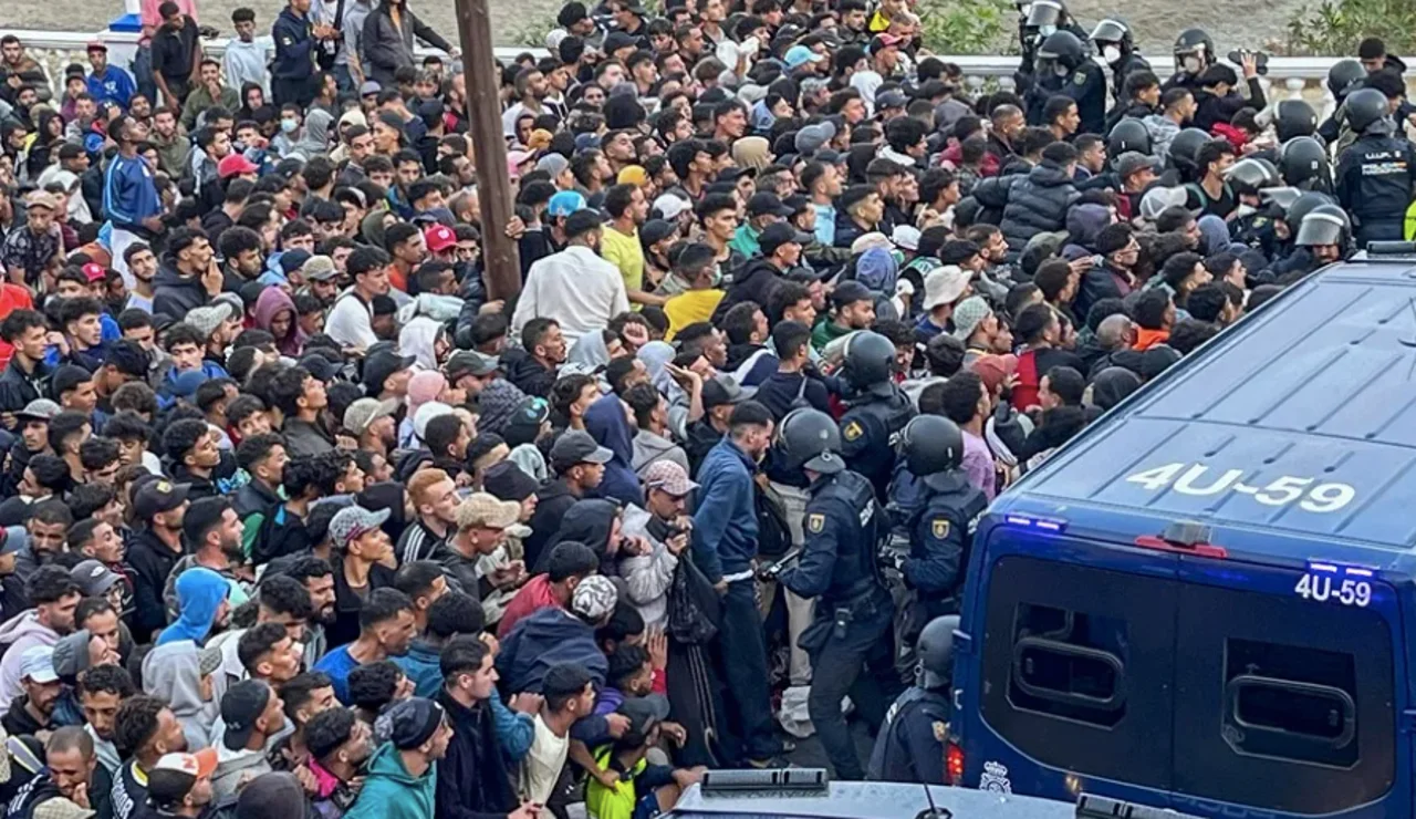 Tensión en el traslado de migrantes