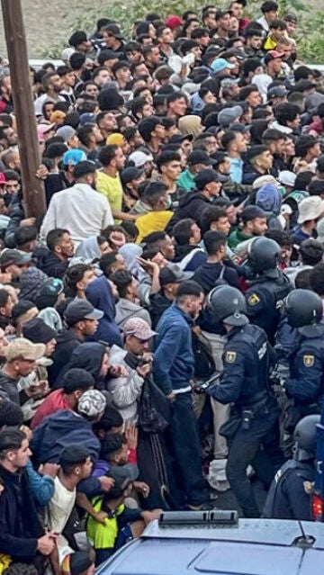 Tensi&oacute;n en el traslado de migrantes