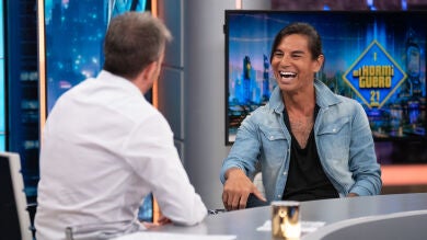 Julio Iglesias Jr. destapa sus anécdotas más surrealistas con la prensa: de sus ‘ataques’ a los paparazzi a sus pactos secretos