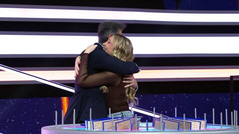 Sof&iacute;a y Jorge Fern&aacute;ndez en La ruleta de la suerte noche