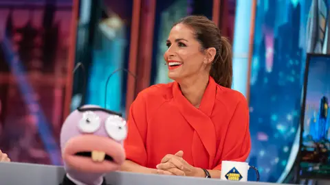 "La que manda soy yo": el desternillante pique estilístico entre Nuria Roca y Juan del Val "La que manda soy yo": el desternillante pique estilístico entre Nuria Roca y Juan del Val