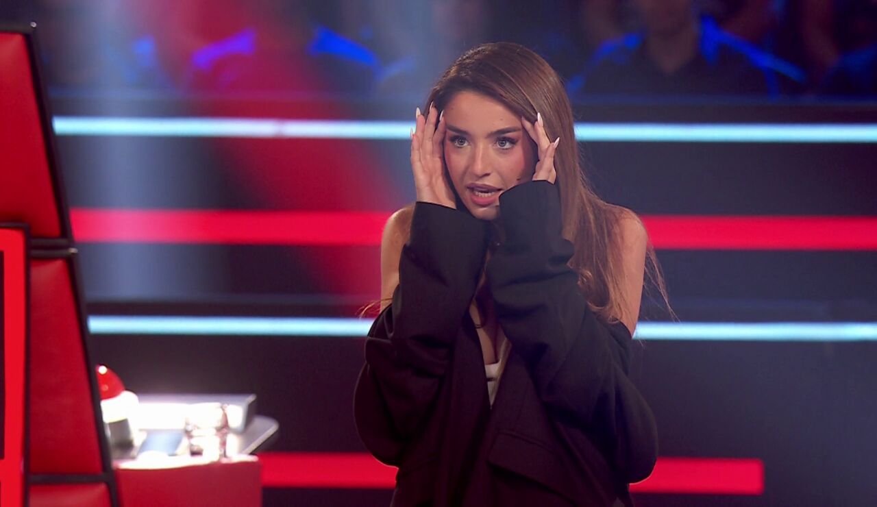 Lola &Iacute;ndigo se rinde ante Charlotte tras su megabloqueo: &ldquo;Eres lo mejor que he visto en La Voz&rdquo;