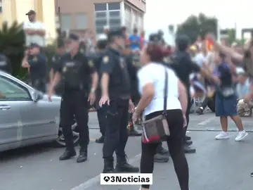 Ceuta vive otro domingo de tensión entre protestas vecinales y altercados en el puerto Ceuta vive otro domingo de tensión entre protestas vecinales y altercados en el puerto