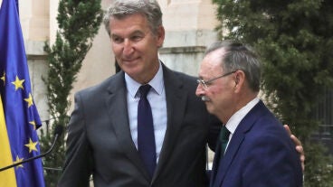 Alberto N&uacute;&ntilde;ez Feij&oacute;o junto a Juan Jes&uacute;s Vivas