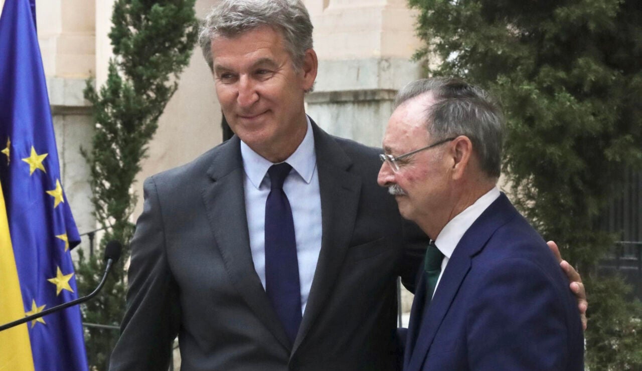 Alberto N&uacute;&ntilde;ez Feij&oacute;o junto a Juan Jes&uacute;s Vivas