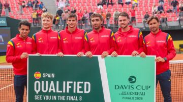 El equipo espa&ntilde;ol de Copa Davis tras clasificarse a la fase final de la Copa Davis