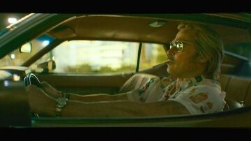 Brad Pitt en Las nuevas desventuras de Cliff Booth