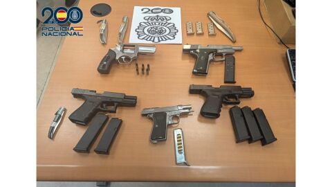Imagen de las armas incautadas