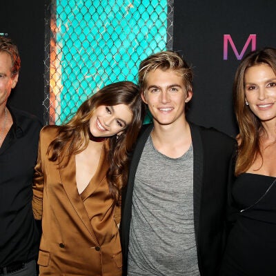  Cindy Crawford, Rande Gerber y sus hijos Presley y Kaia Gerber