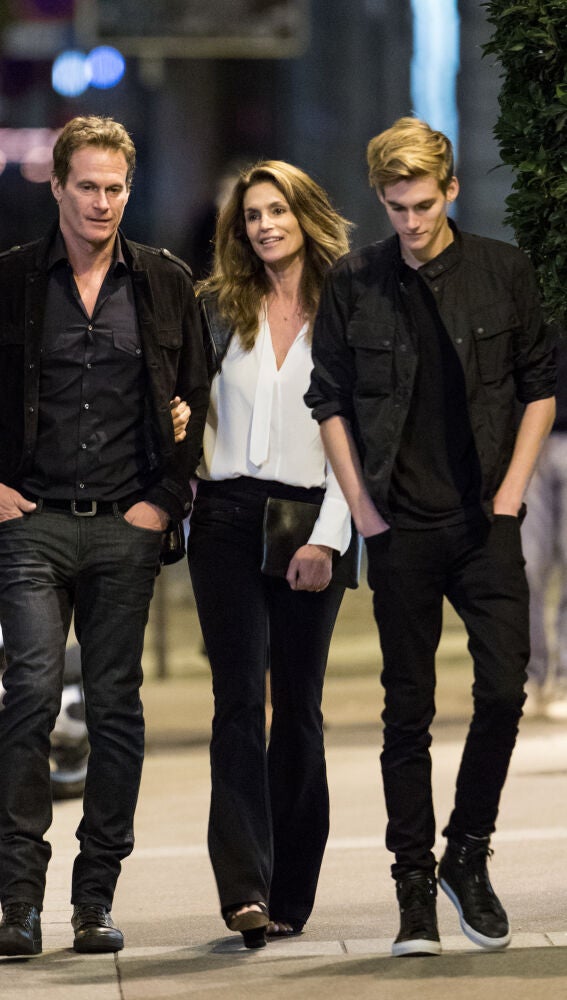 Rande y Presley Gerber y Cindy Crawford
