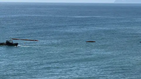 Imagen de la boya marítima instalada en El Tarajal Imagen de la boya marítima instalada en El Tarajal