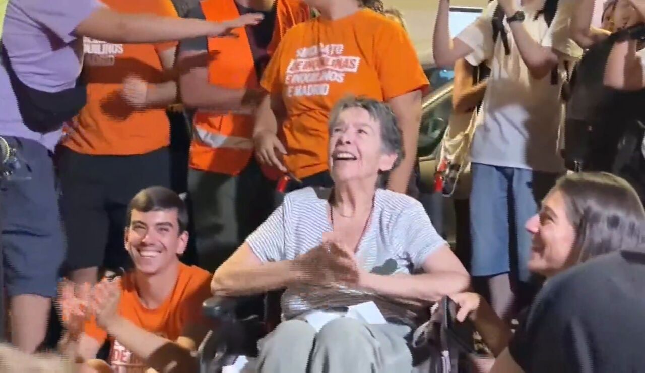 Intentan frenar el desahucio de Mari Carmen
