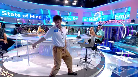 Pleno, chiste… ¡y baile! Daniel Grao deja flipando a Roberto Leal en Pasapalabra Pleno, chiste… ¡y baile! Daniel Grao deja flipando a Roberto Leal en Pasapalabra