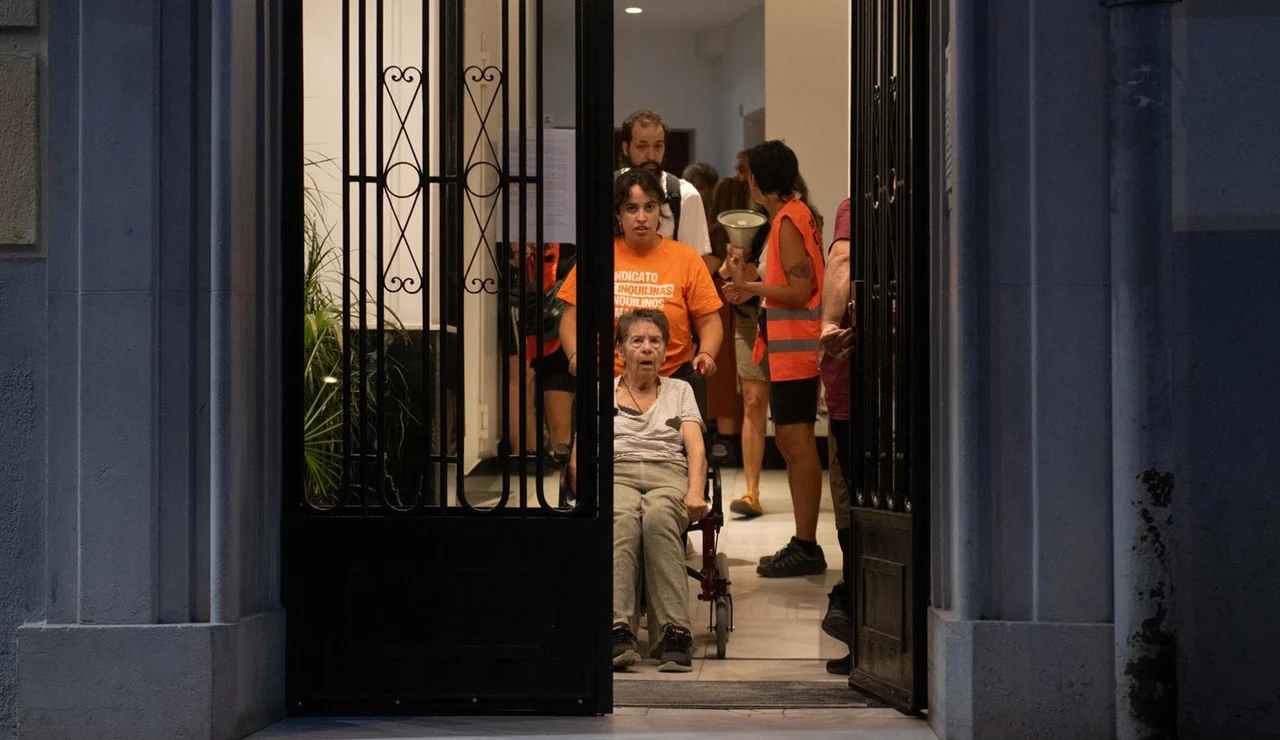 Delegación del Gobierno se desmarca del dispositivo del desahucio de Maricarmen, que se rige por "mandato judicial"